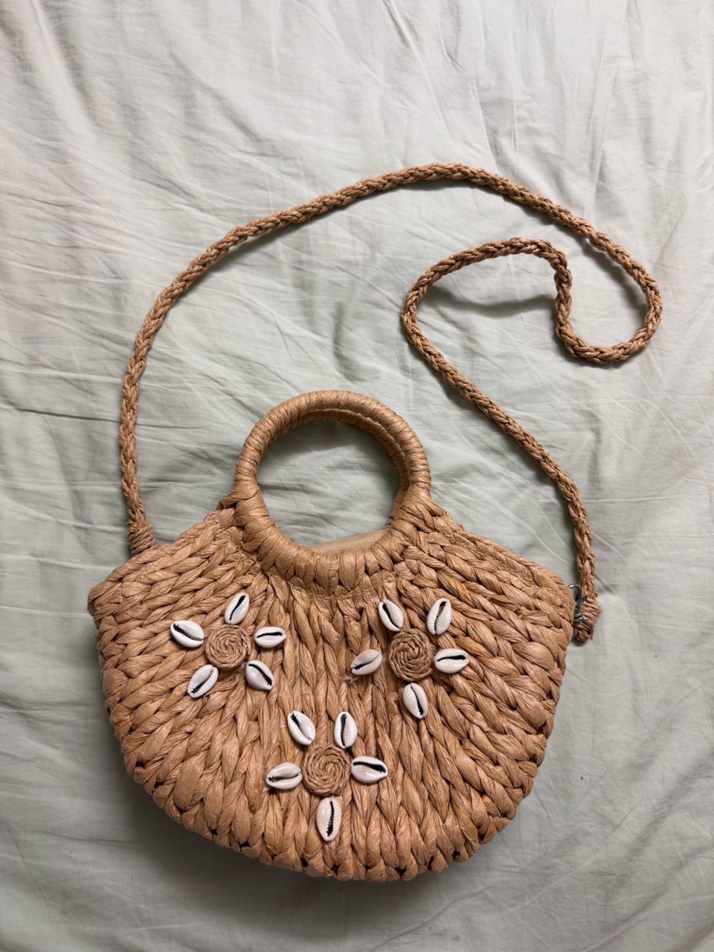 Woven Straw Handbag with Shell Accents - Natural
